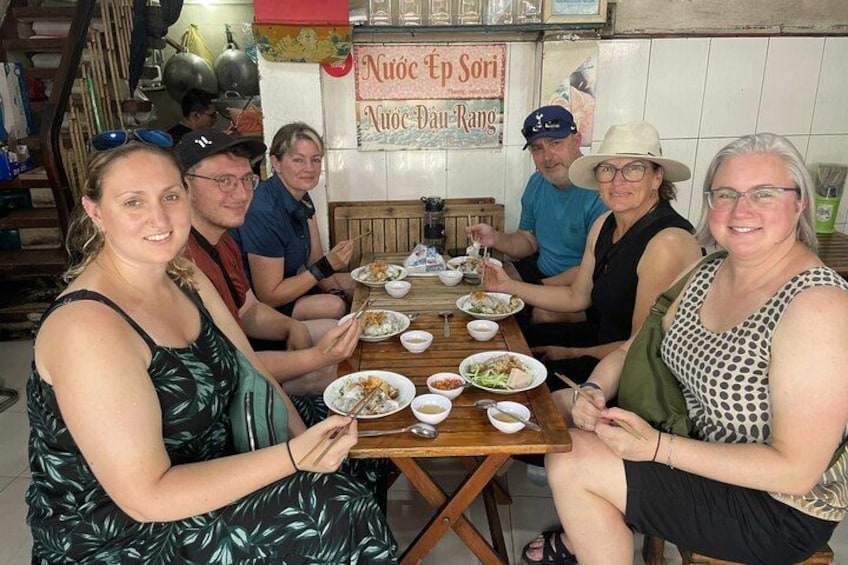 Super Niche Walking Street Food Tour in Ho Chi Minh City 2