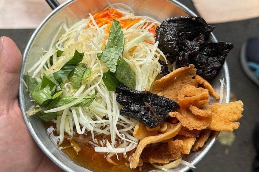 Super Niche Walking Street Food Tour in Ho Chi Minh City 2