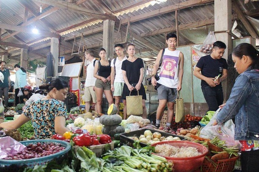 Local market 5