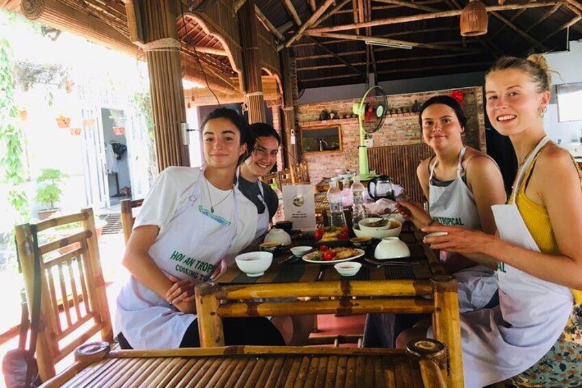 Cooking Class Hoi An:Local Market, Basket Boat, Fishing & Cooking 5