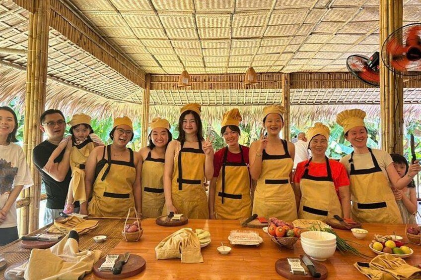 Cooking Class Hoi An:Local Market, Basket Boat, Fishing & Cooking 2