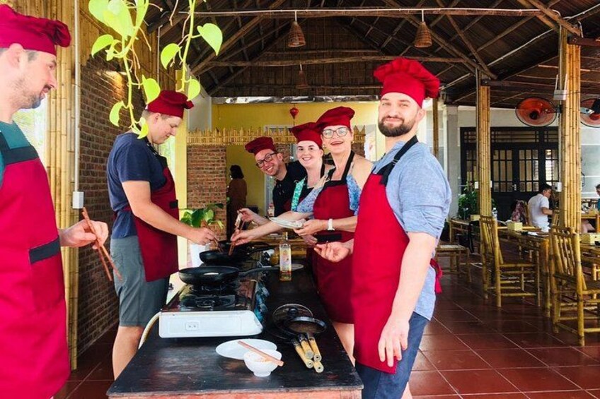 Cooking Class Hoi An:Local Market, Basket Boat, Fishing & Cooking 3
