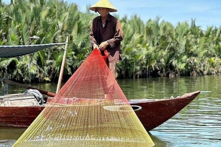 Cooking Class Hoi An:Local Market, Basket Boat, Fishing & Cooking 3