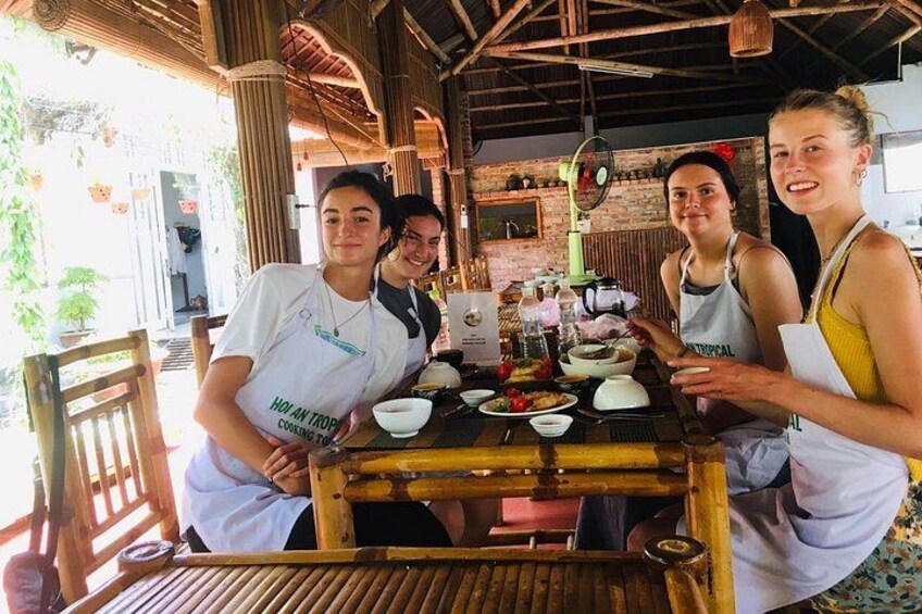 Cooking Class Hoi An:Local Market, Basket Boat, Fishing & Cooking 3