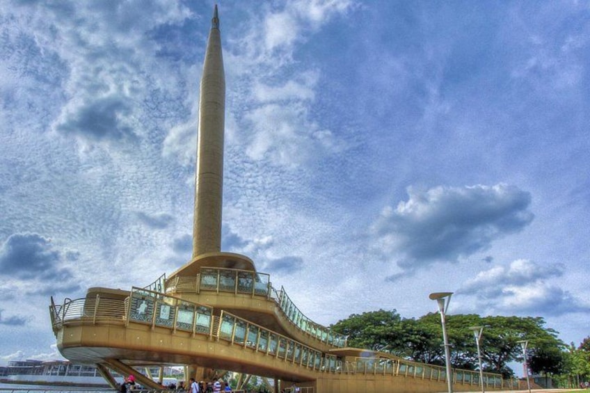 Millennium Monument 4