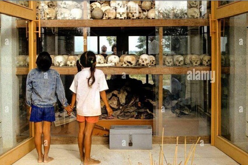 The Killing Field and Toul Sleng Genocide Museum (S21) Tour 3