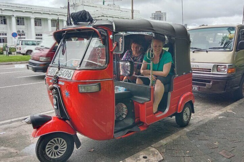 Colombo Tuk Tuk City Tour Hotel Pickup and Drop Service