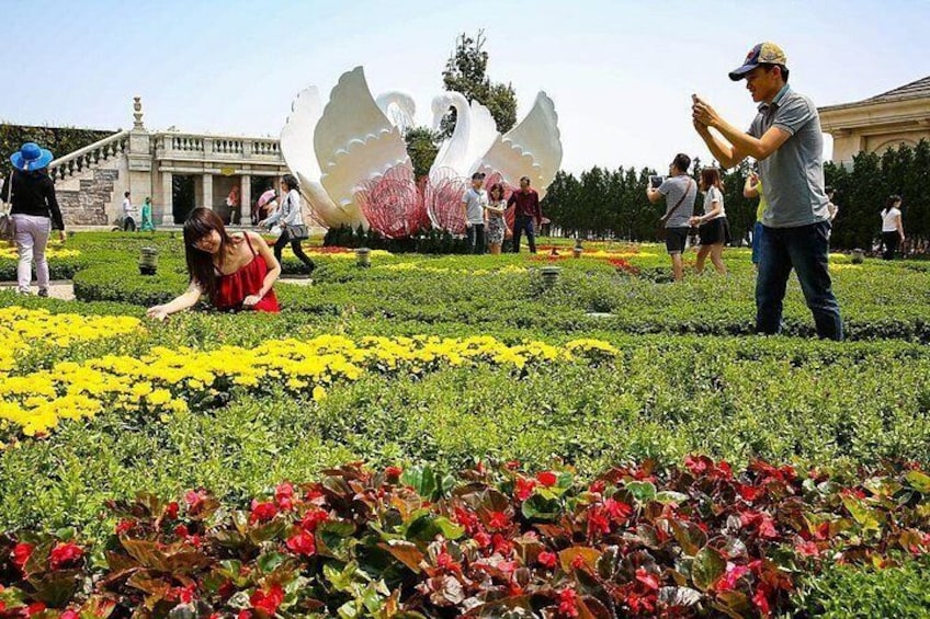Golden Bridge & Ba Na Hills 1 Day including buffets lunch & 2 ways Cable Car 3