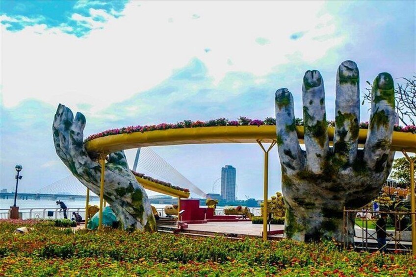 Golden Bridge & Ba Na Hills 1 Day including buffets lunch & 2 ways Cable Car 3