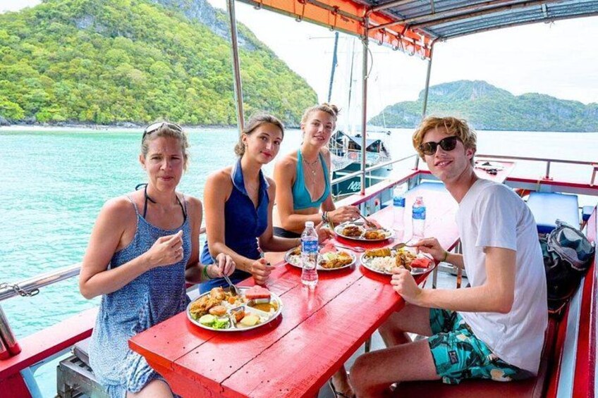 Buffet lunch on the boat 5
