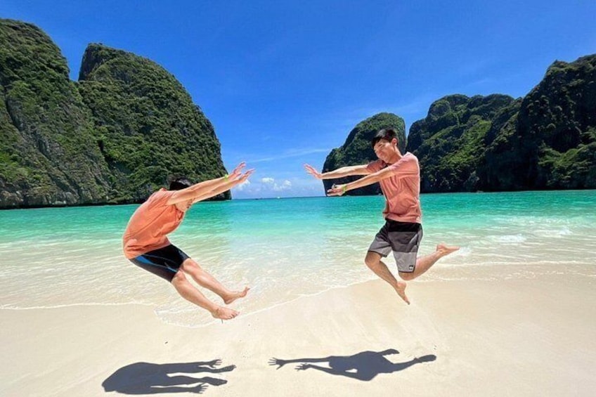 Phi Phi Islands PRIVATE SPEEDBOAT TOUR 4