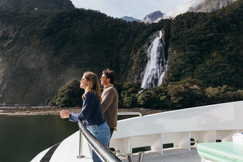 Milford Sound Flight and Cruise Tour from Queenstown 2