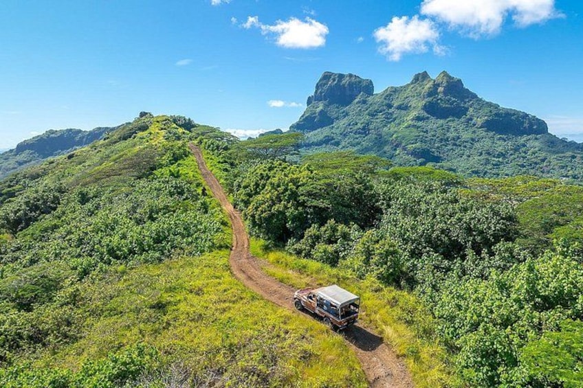 Tupuna Safari Bora Bora 4x4 jeep Tours Mount Popoti,Bora Bora Adventures,Bora Bora jeep Tours,Bora Bora 4X4 Adventures Jeep Tours,Bora Bora 4X4 excursions, private tours, combo tours, snorkeling, 2