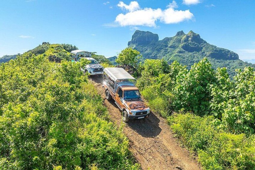 Tupuna Safari Bora Bora 4x4 jeep Tours Mount Popoti,Bora Bora Adventures,Bora Bora jeep Tours,Bora Bora 4X4 Adventures Jeep Tours,Bora Bora 4X4 excursions, private tours, combo tours, snorkeling, 2