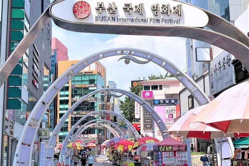 Private Busan Tour - Explore Landmarks with a Licensed Guide 2