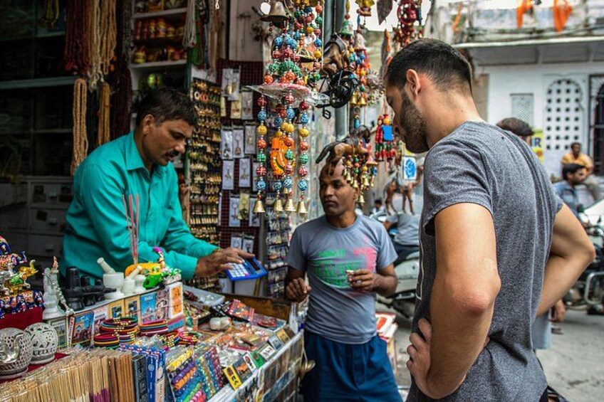 Colorful Markets of Udaipur | Nomadic tours | Walking tour in Udaipur 5