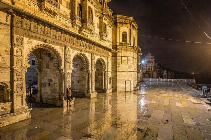 Gangaur Ghar at Night | Nomadic tours | Walking tour in Udaipur 2