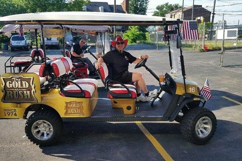 Explore the City of Nashville Sightseeing Tour by Golf Cart 4