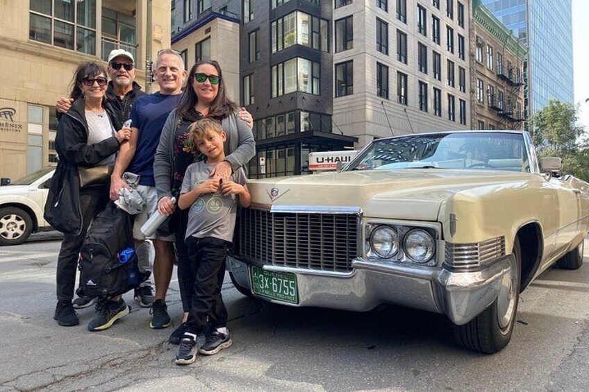 PRIVATE 1-Hour Tour Old-Montreal in Vintage Convertible Cadillac 2