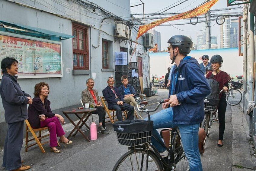 Half-Day Bike Tour of Shanghai Old Town with Food Tasting 3