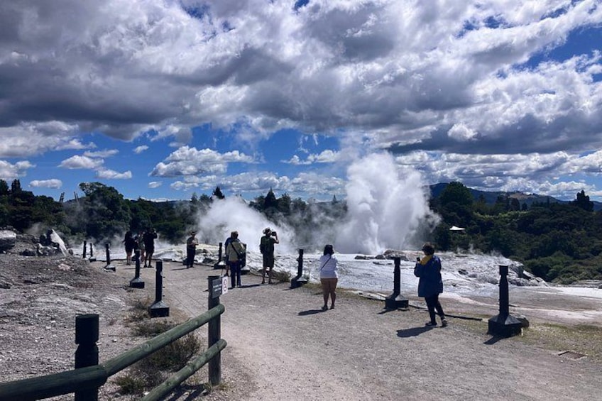 Rotorua Cultural and Geothermal Wonderland Tour – Depart Tauranga 3