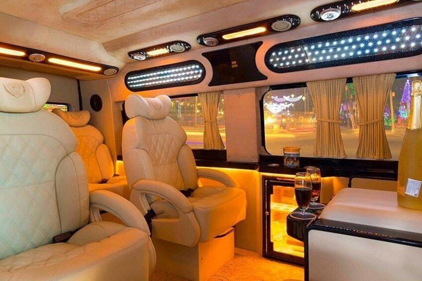 Limousine Transfers 1