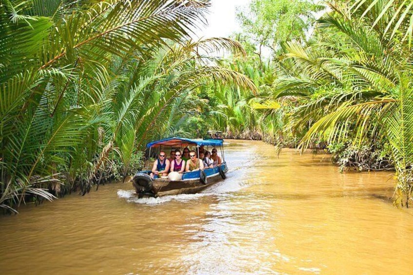 Cruising on the river 3