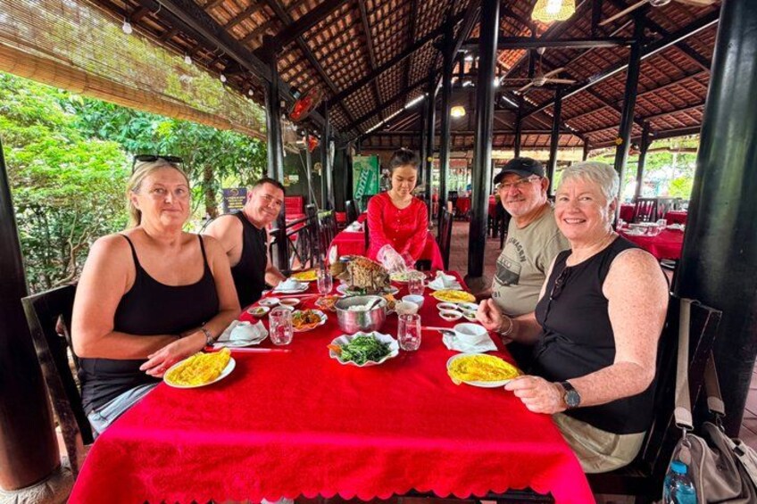 Mekong Delta Guided Tour with Sampan Ride & Local Lunch 4