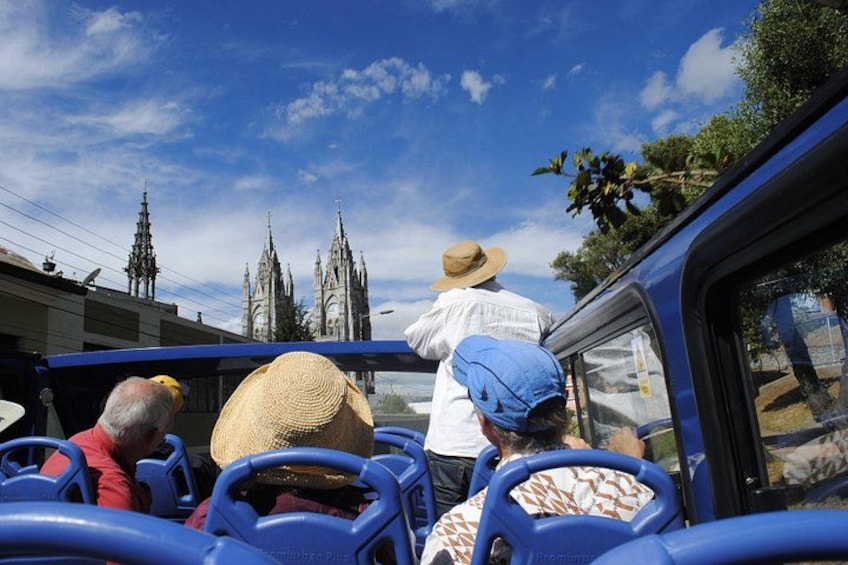 Quito City Tour Double Decker Bus 5