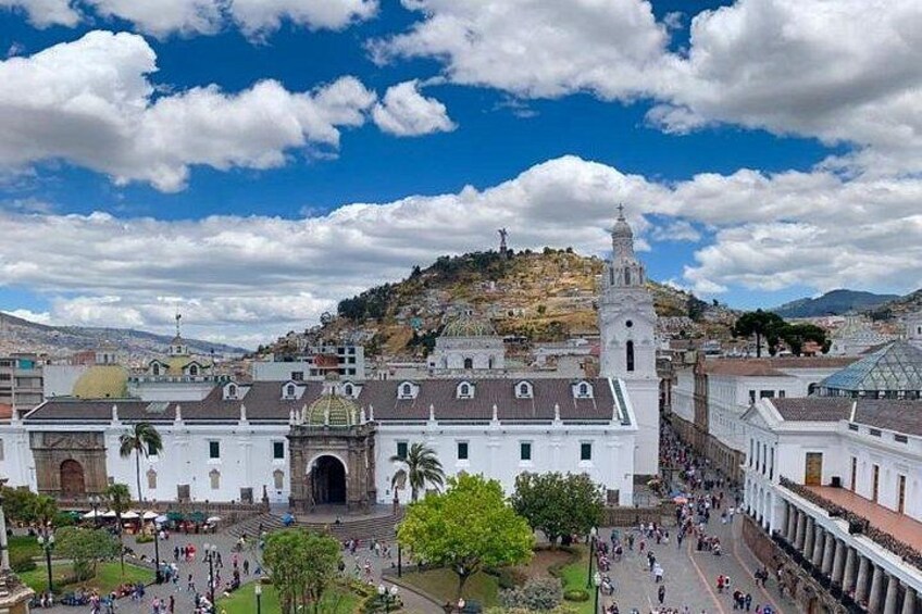 Quito City Tour Double Decker Bus 2