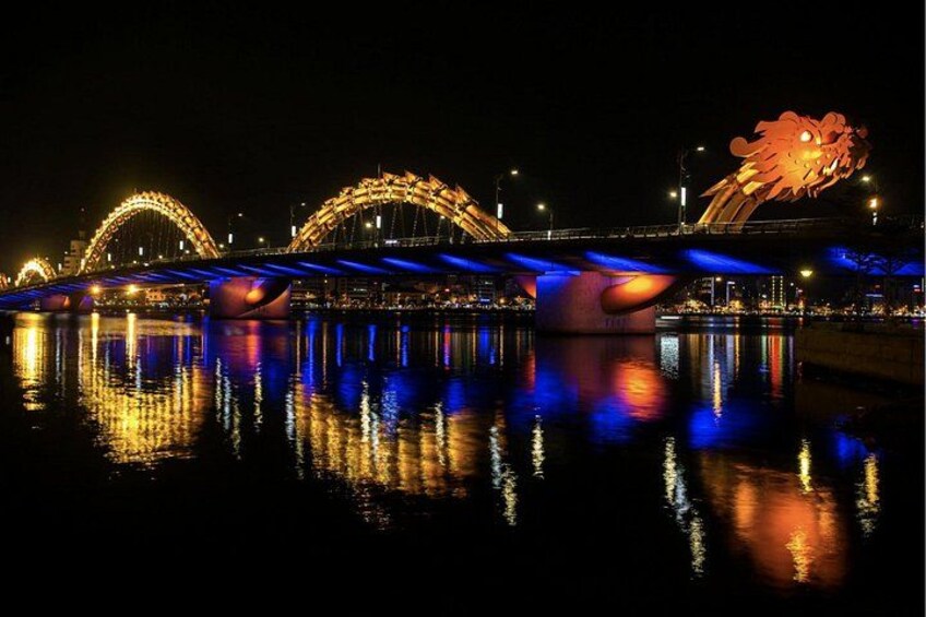 Da Nang By Night: Seafood dinner, night market and cruise trip 4