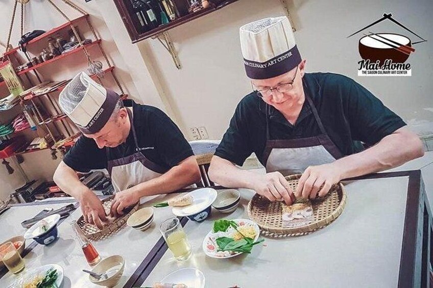 Experience half-day cooking class with market visit 2