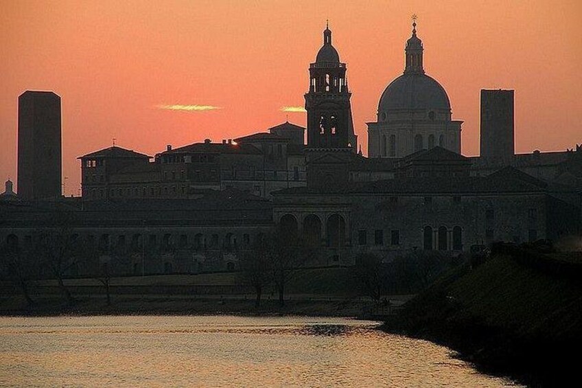 Half-day Guided tour of Mantua City Centre and Ducal Palace 5