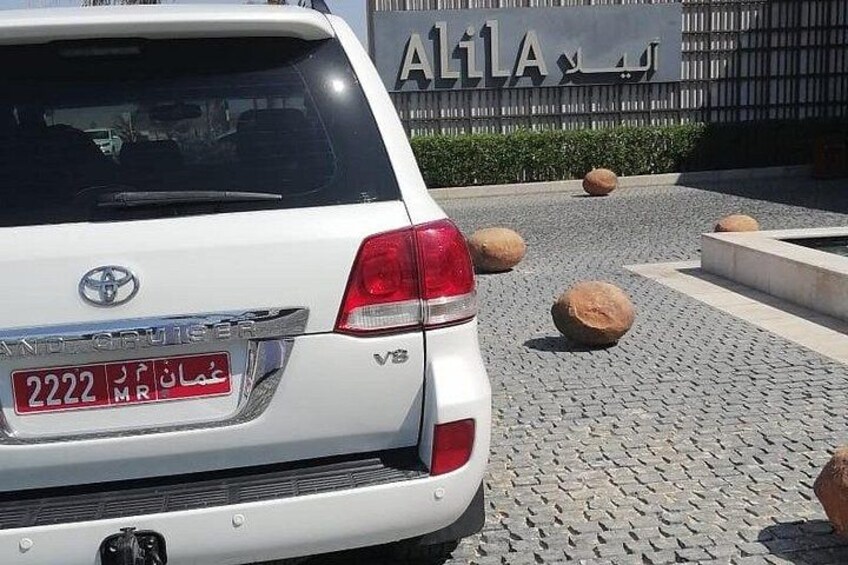 Pick up from Alila Hinu Bay 4