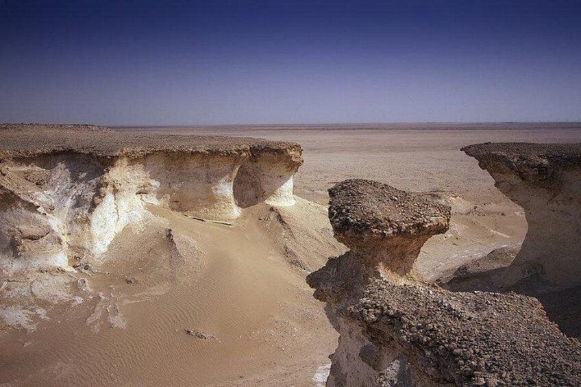 Qatar West Coast tour, Zekreet, Richard Serra Sculpture, Mushroom Rock Formation 2