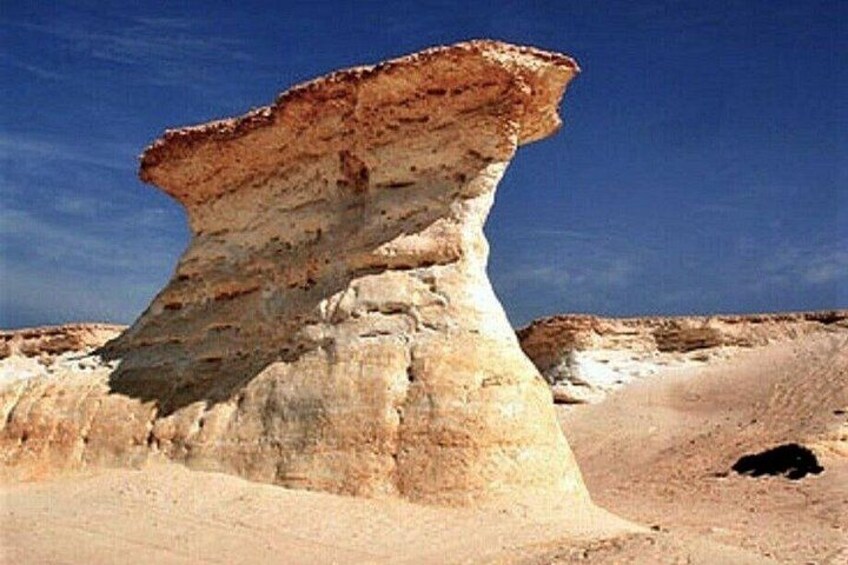 Qatar West Coast tour, Zekreet, Richard Serra Sculpture, Mushroom Rock Formation 2