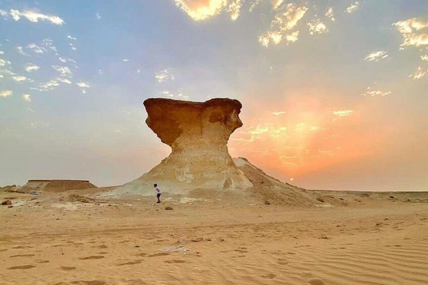 Qatar West Coast tour, Zekreet, Richard Serra Sculpture, Mushroom Rock Formation 1