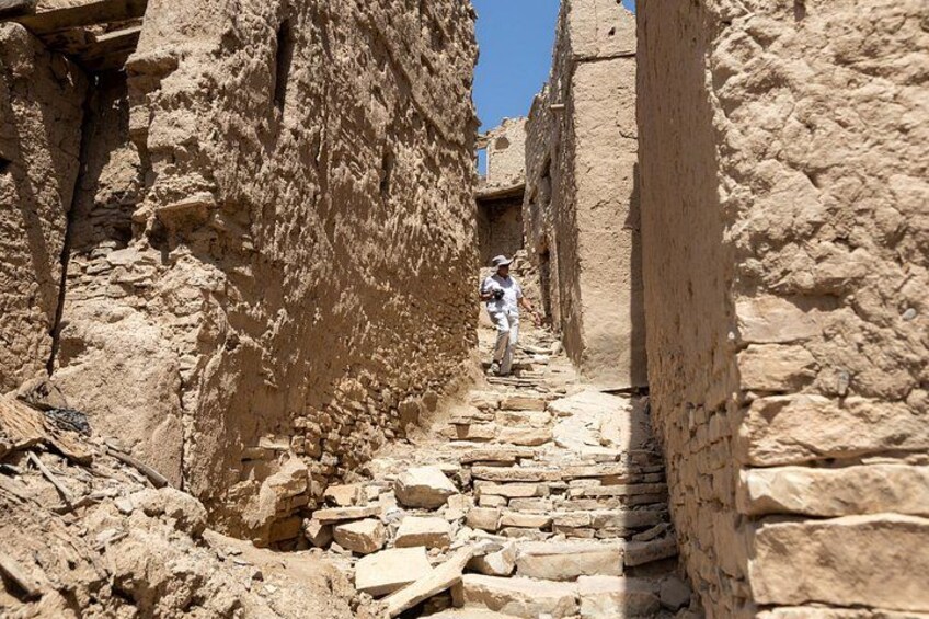 Nizwa and Green Mountain Group Full day tour 3