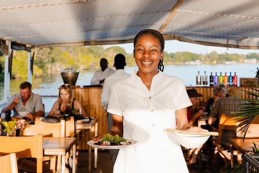 Victoria Falls Dinner Cruise on the Zambezi River 2