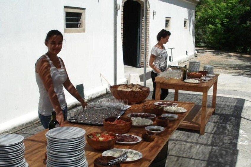 Winery tour with Wine and Olive tasting in Corfu 2