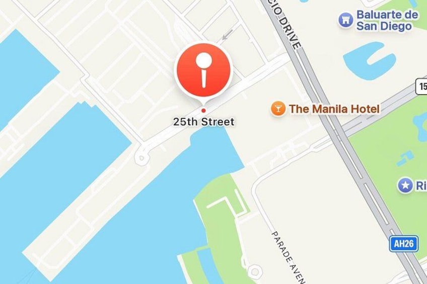 Pick up point for cruiseship passengers at gate 1 2
