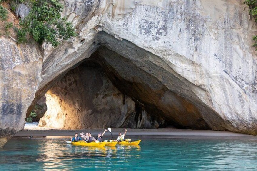 Cathedral Cove Kayak Tour 3