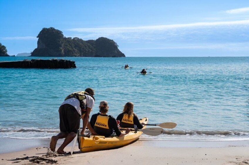 Cathedral Cove Kayak Tour 4