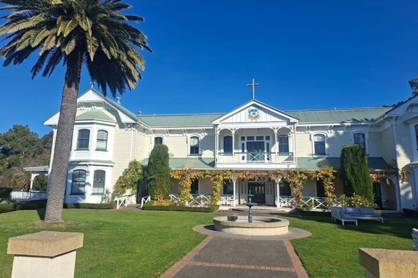Napier Gourmet Winery Luncheon + tastings at 3 Great Wineries 3