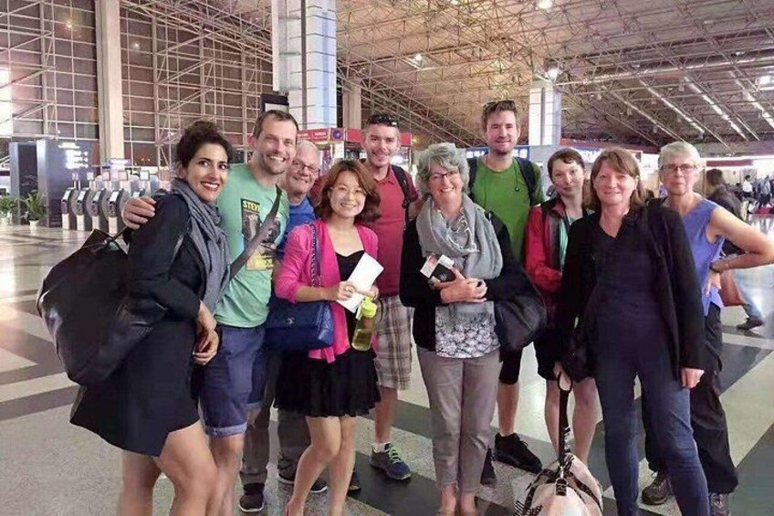 Private Tour Guide or Transfer for Terracotta Warriors and Xi'an 1