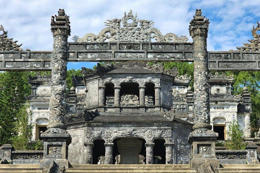 Khai Dinh tomb 4