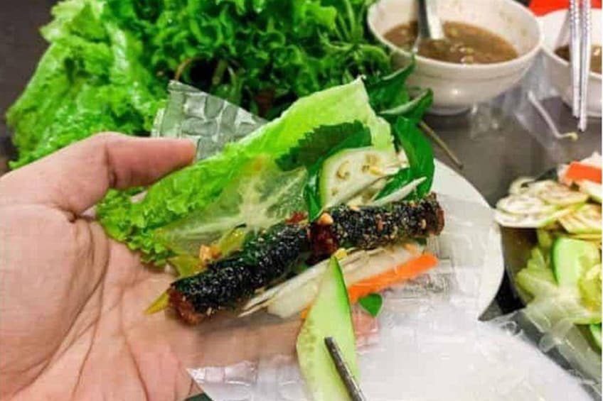 Vietnamese grilled beef wrapped in betel leaves 2
