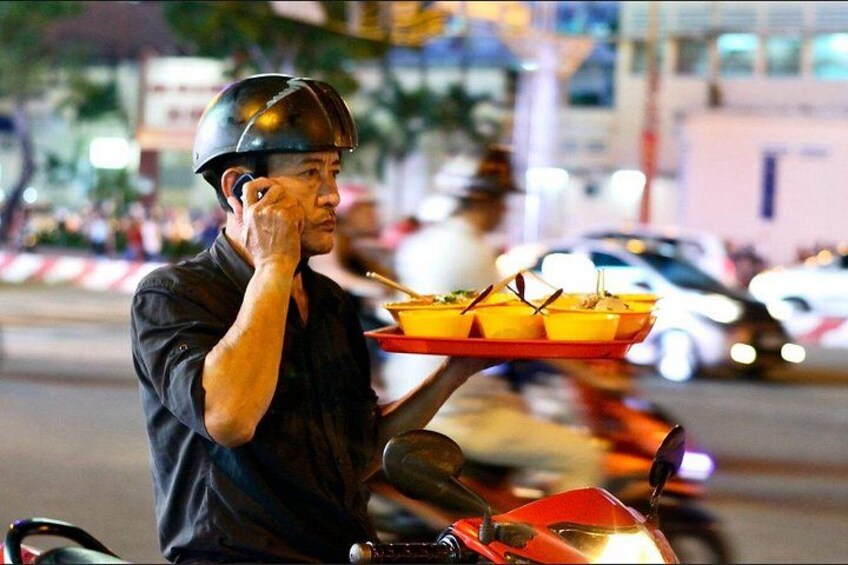 Female Rider: Ho Chi Minh City Food Tasting & Sightseeing Tour 4