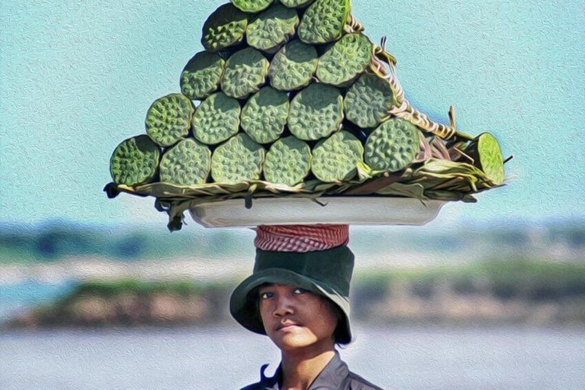 Female Rider: Ho Chi Minh City Food Tasting & Sightseeing Tour 2