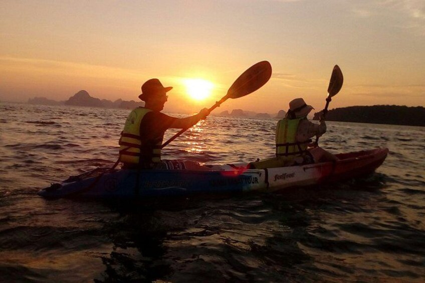 Sunset kayak at Ao Thalane 2